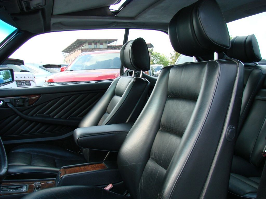 Mercedes-Benz 560 1990