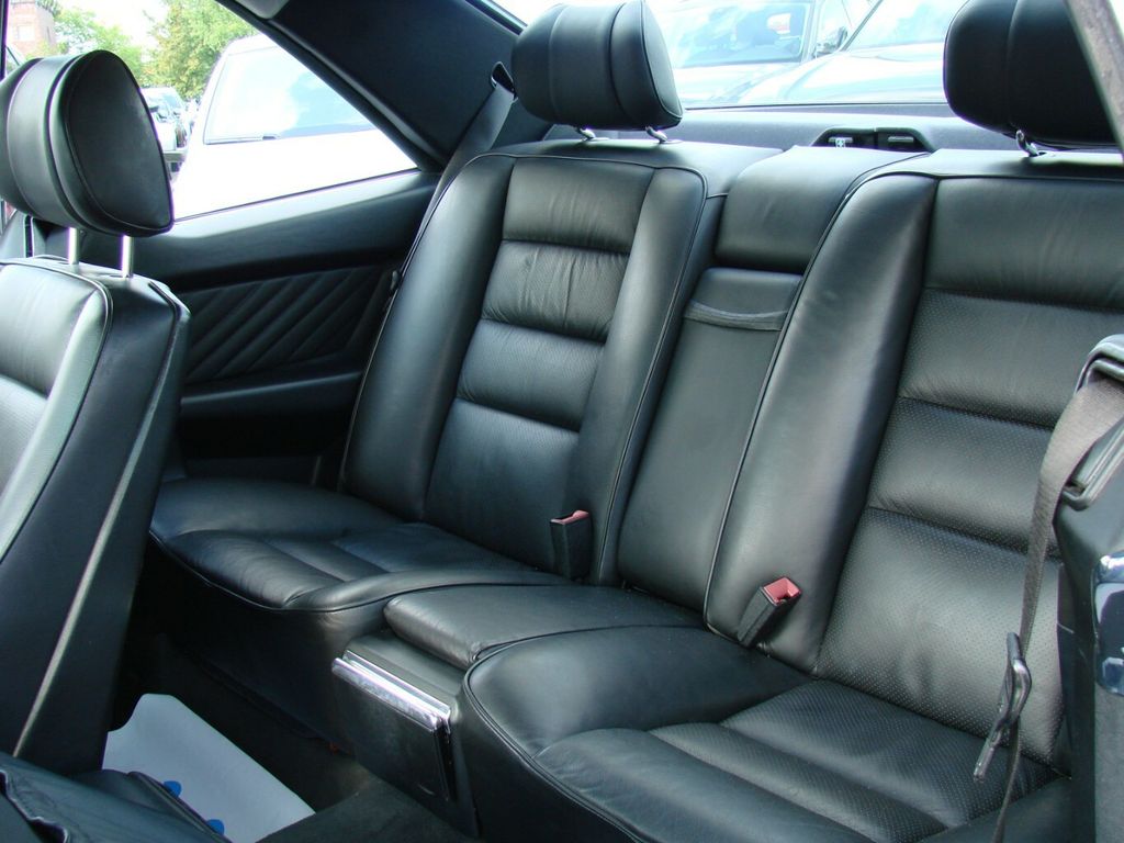 Mercedes-Benz 560 1990