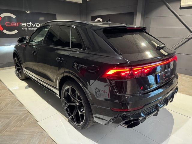 Audi RSQ8 2025