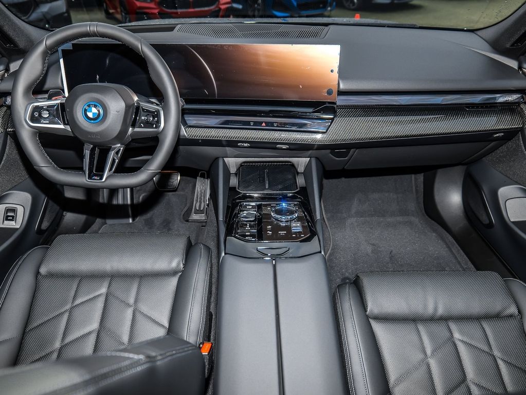 BMW i5