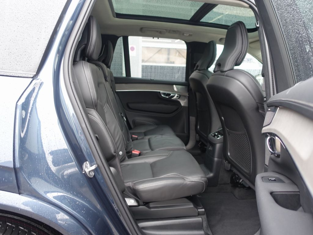 Volvo XC90 2025