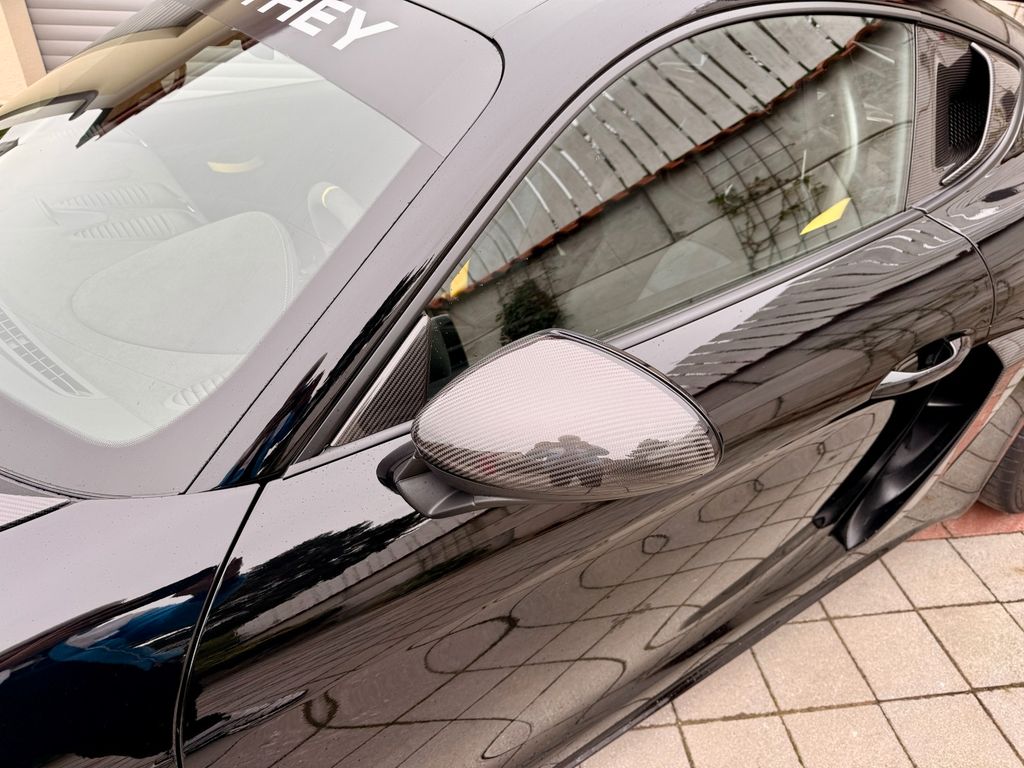 Porsche Cayman 2024