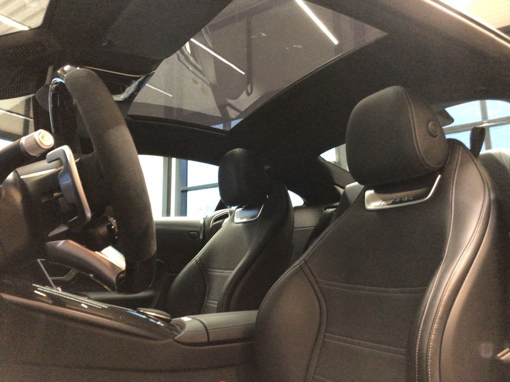 Mercedes-Benz AMG GT 2024