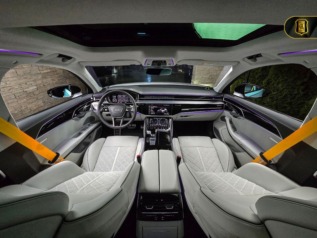 Audi S8 2023