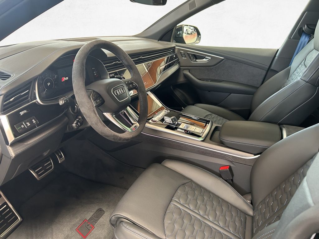 Audi RSQ8 2025