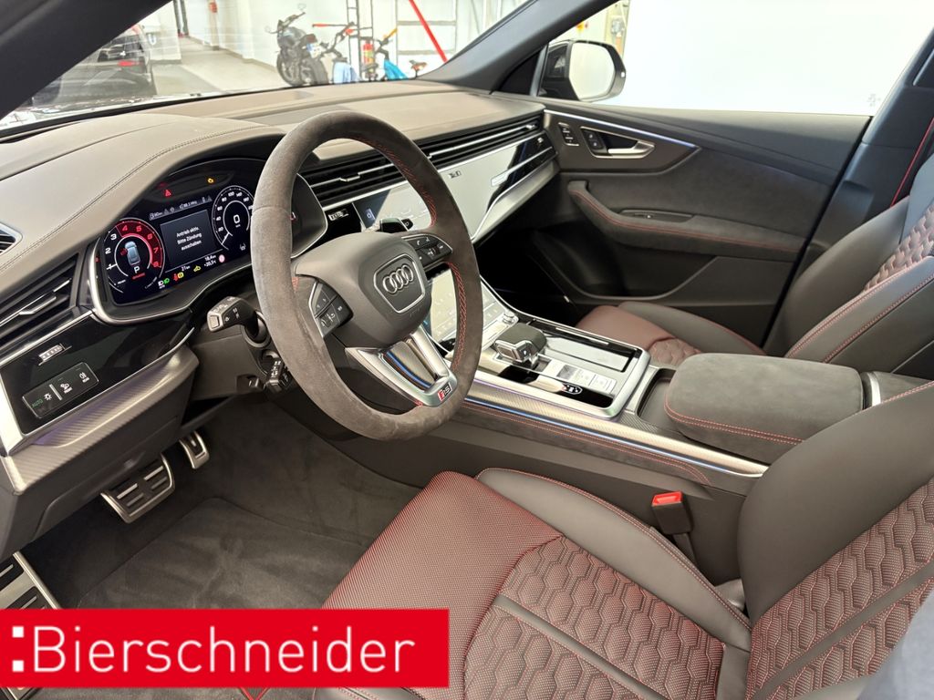 Audi RSQ8 2025