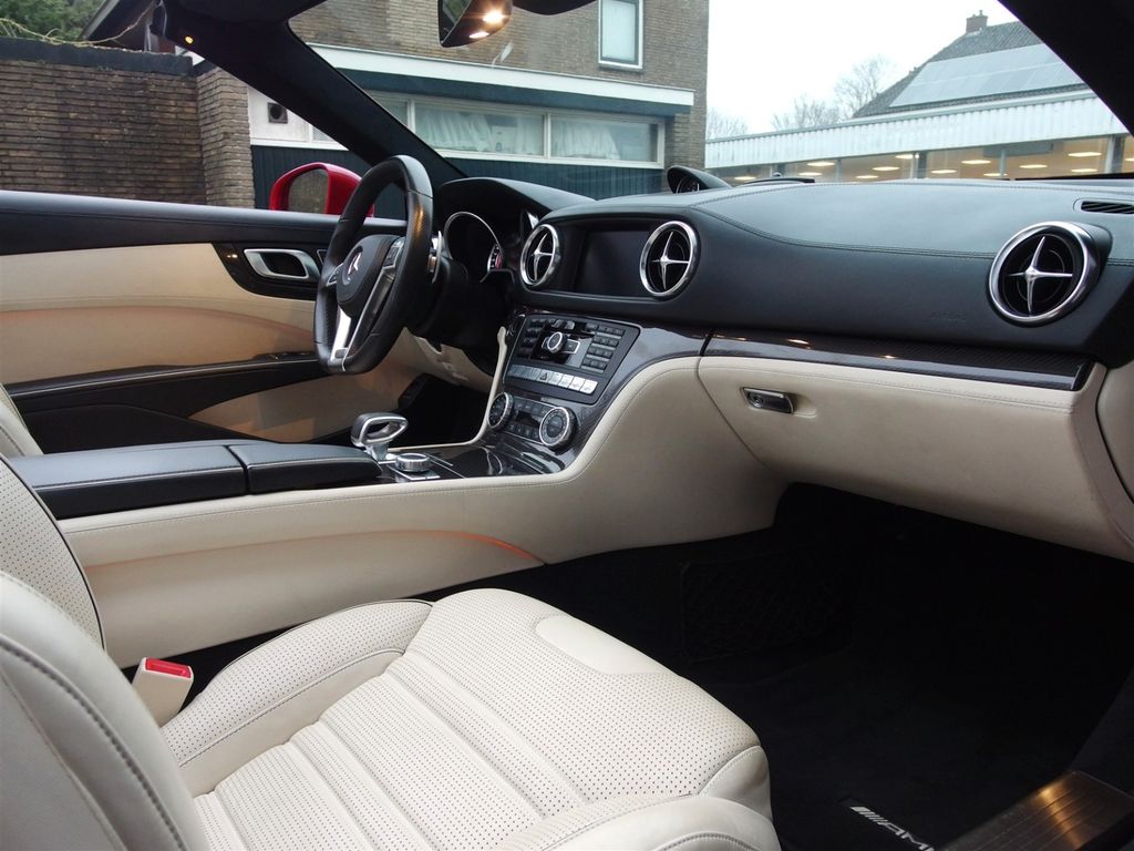 Mercedes-Benz SL 63 AMG 2012