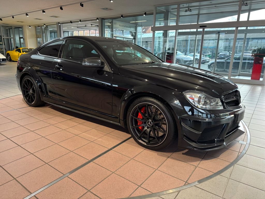 Mercedes-Benz C 63 AMG 2012