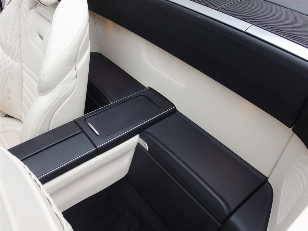 Mercedes-Benz SL 63 AMG 2012