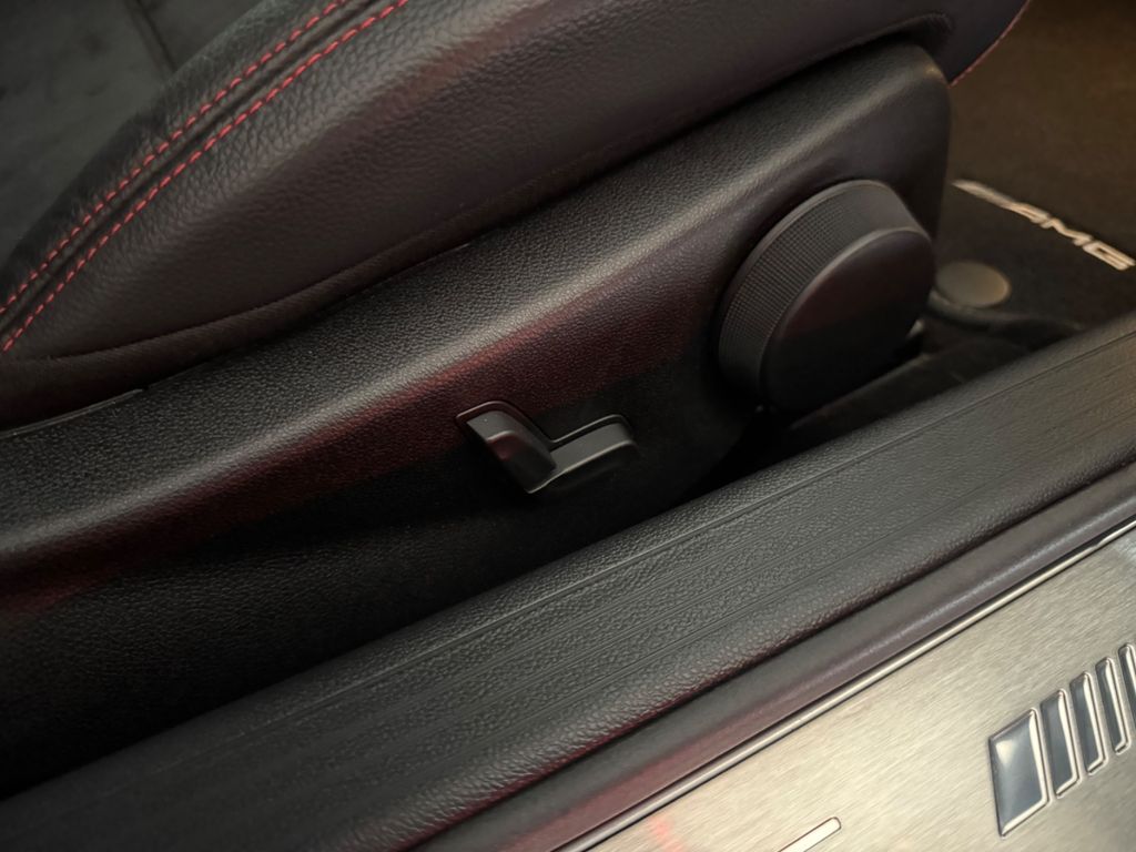 Mercedes-Benz C 63 AMG 2012