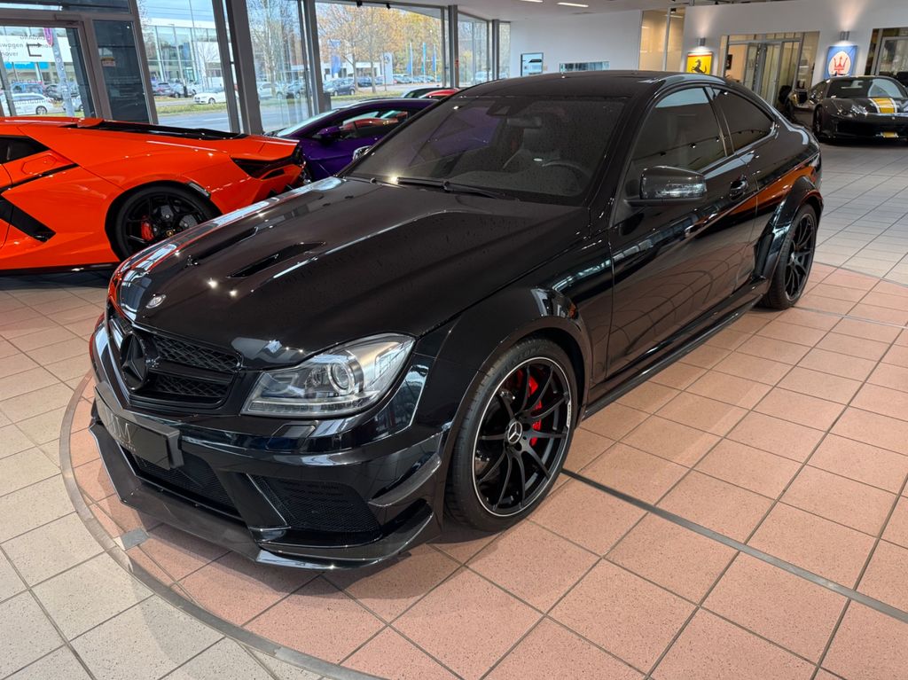 Mercedes-Benz C 63 AMG 2012