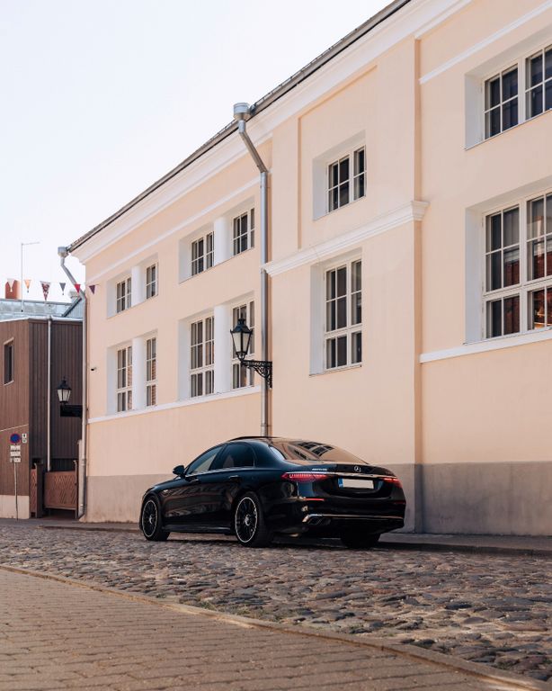 Mercedes-Benz S 63 AMG 2024