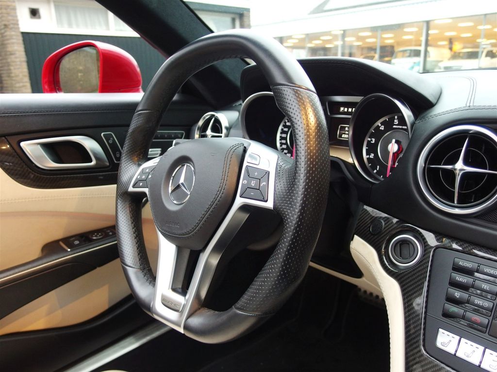 Mercedes-Benz SL 63 AMG 2012