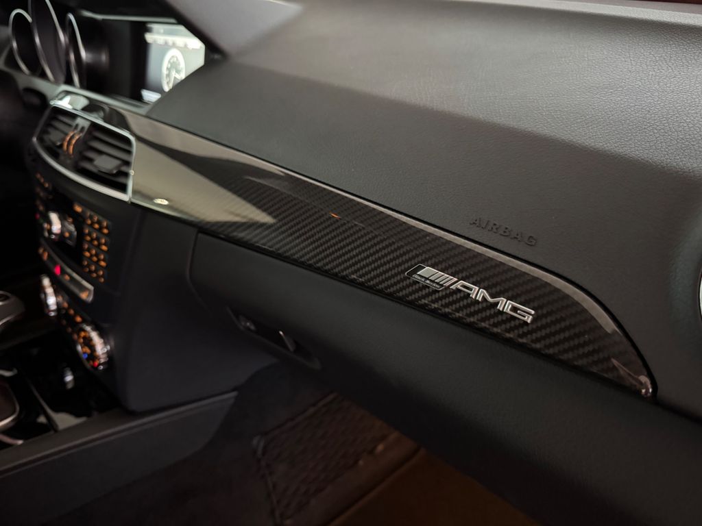 Mercedes-Benz C 63 AMG 2012