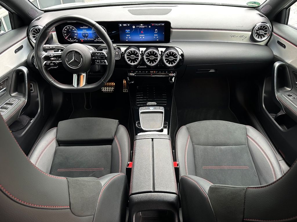 Mercedes-Benz A 250 2023