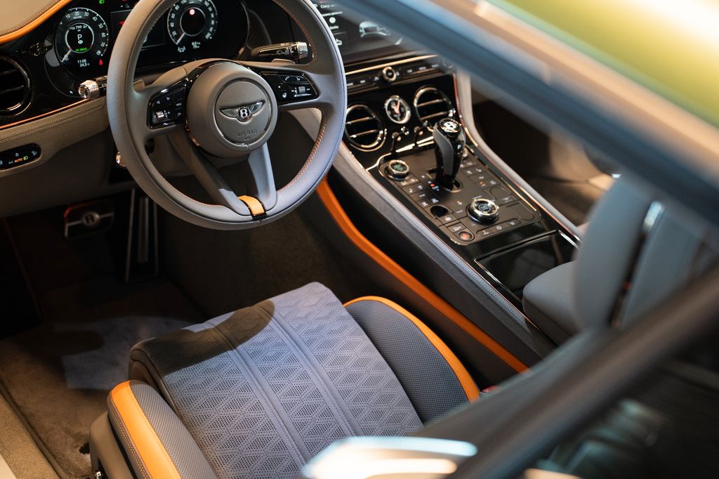 Bentley Continental GT 2025