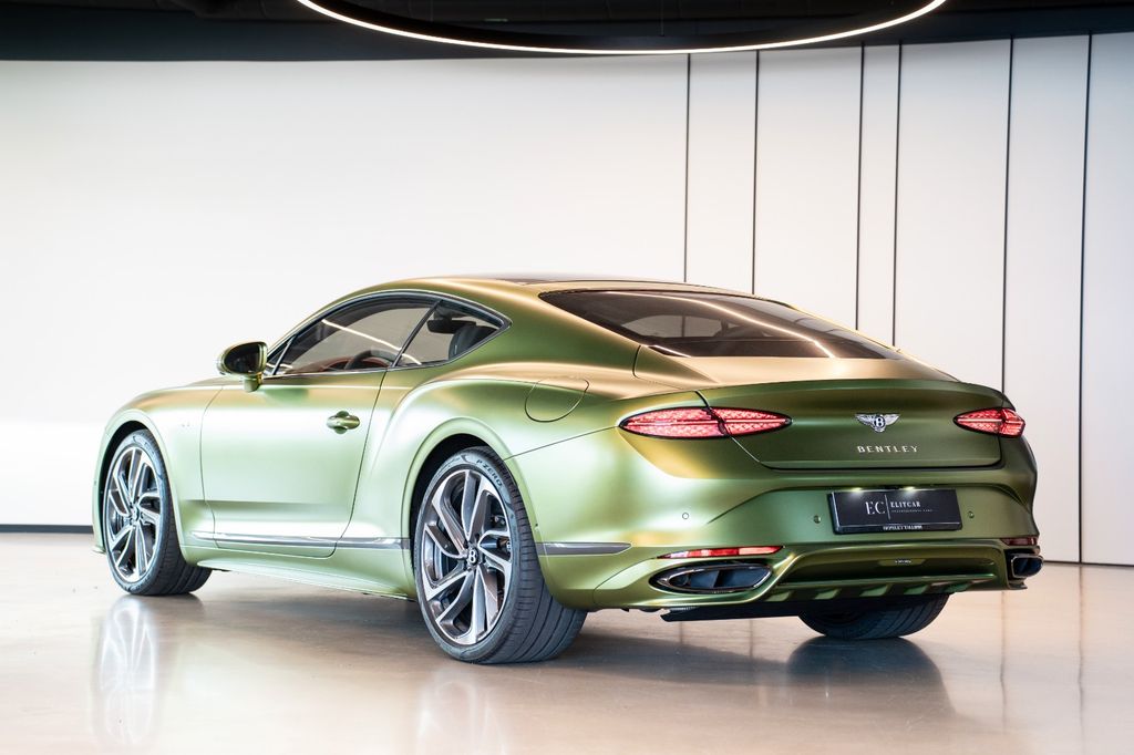Bentley Continental GT 2025