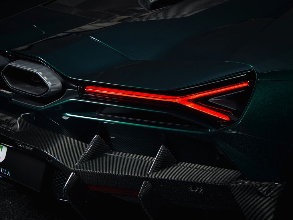 Lamborghini Revuelto 2025