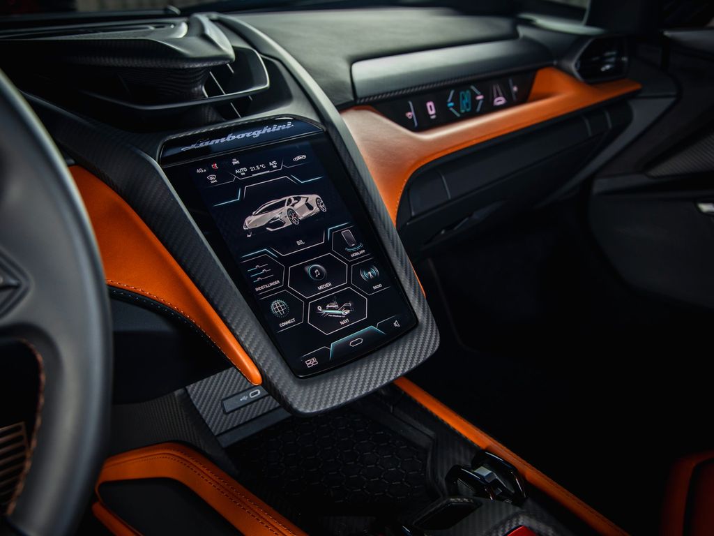 Lamborghini Revuelto 2025