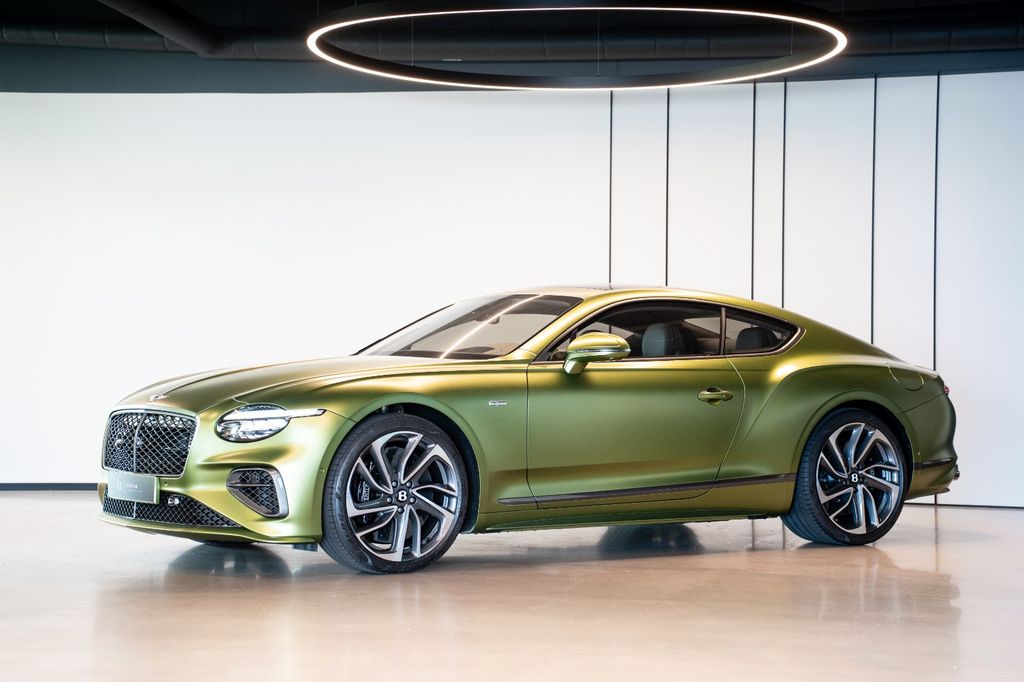 Bentley Continental GT 2025