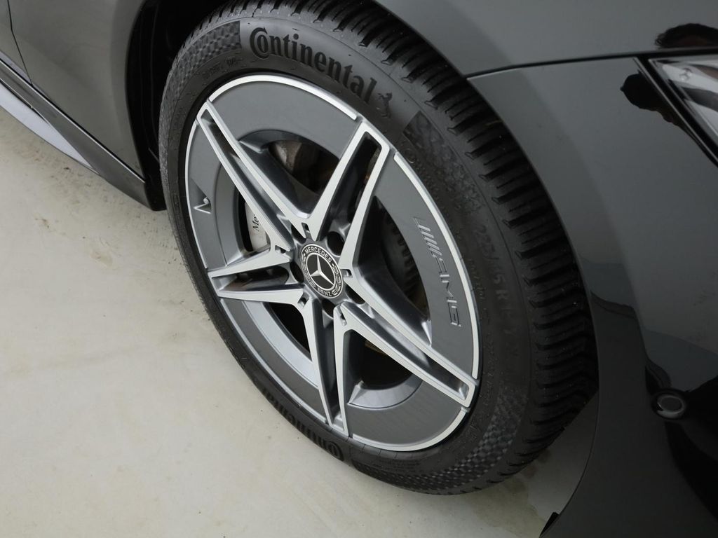 Mercedes-Benz C 300 2025