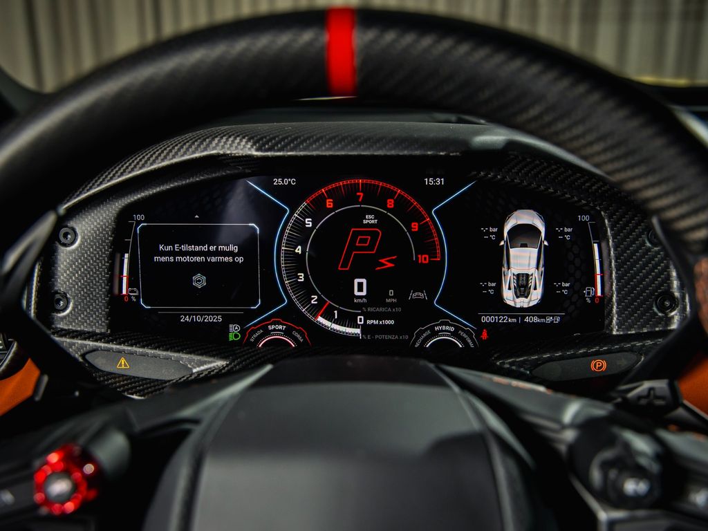Lamborghini Revuelto 2025