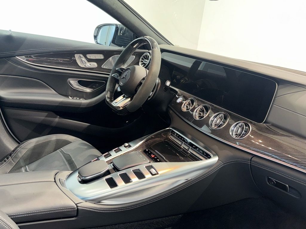 Mercedes-Benz AMG GT S 2025