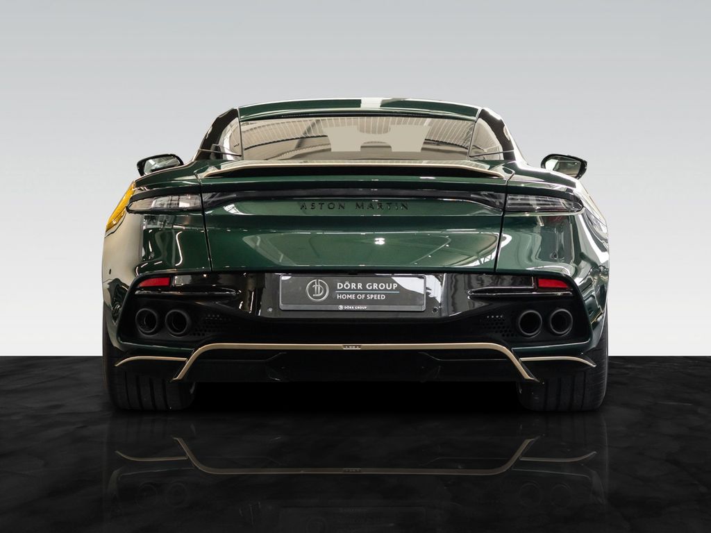 Aston Martin DBS 2024