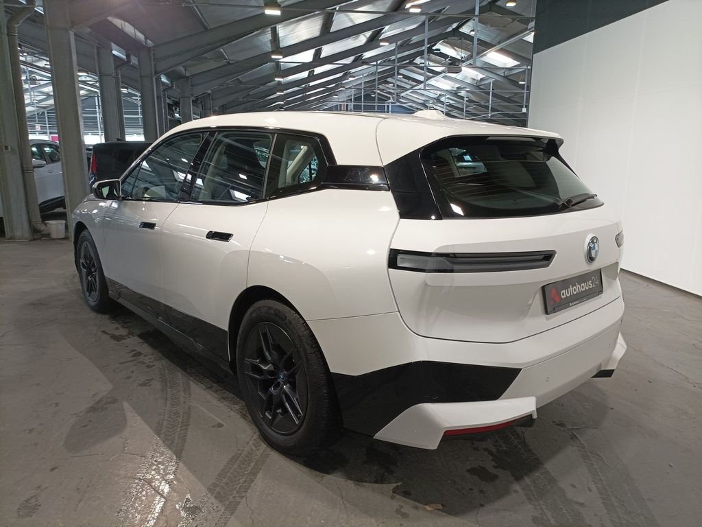 BMW iX 2023