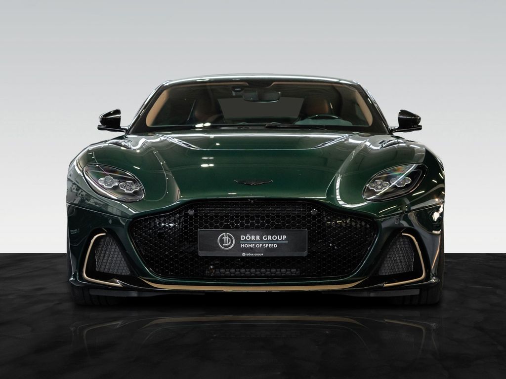 Aston Martin DBS 2024