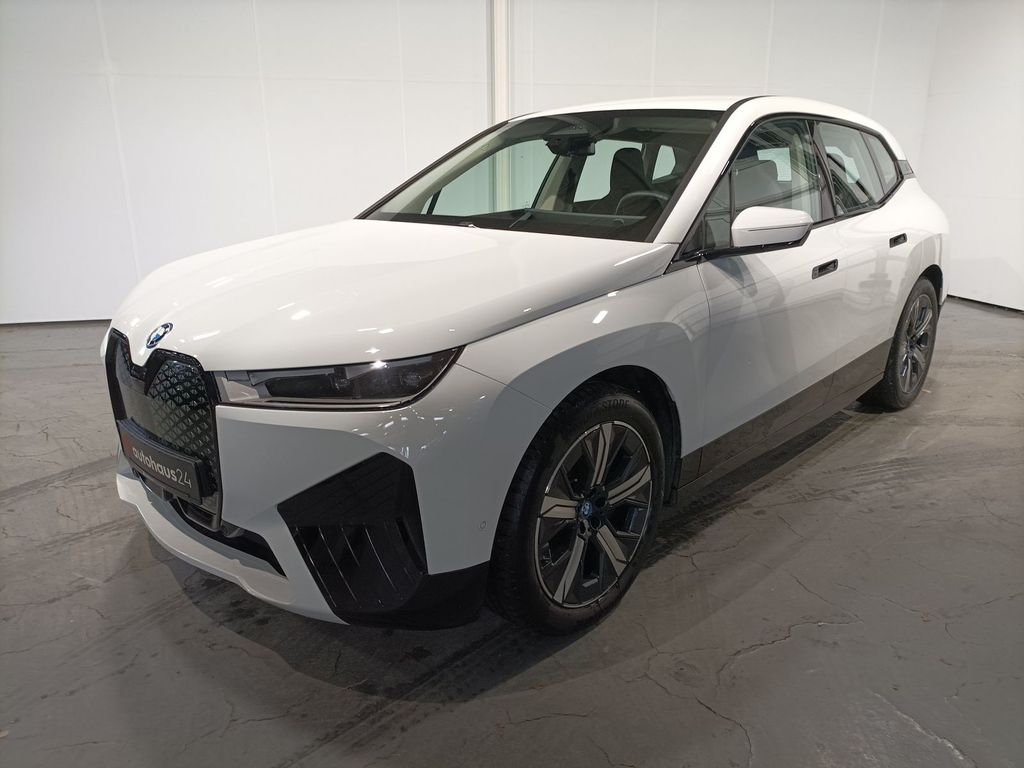 BMW iX 2023