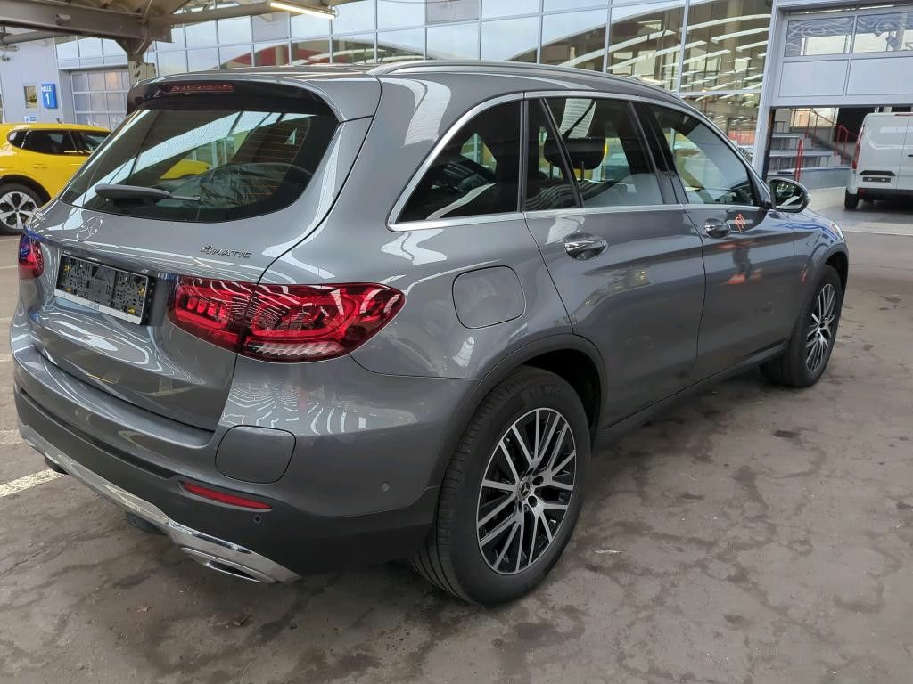 Mercedes-Benz GLC 300 2021