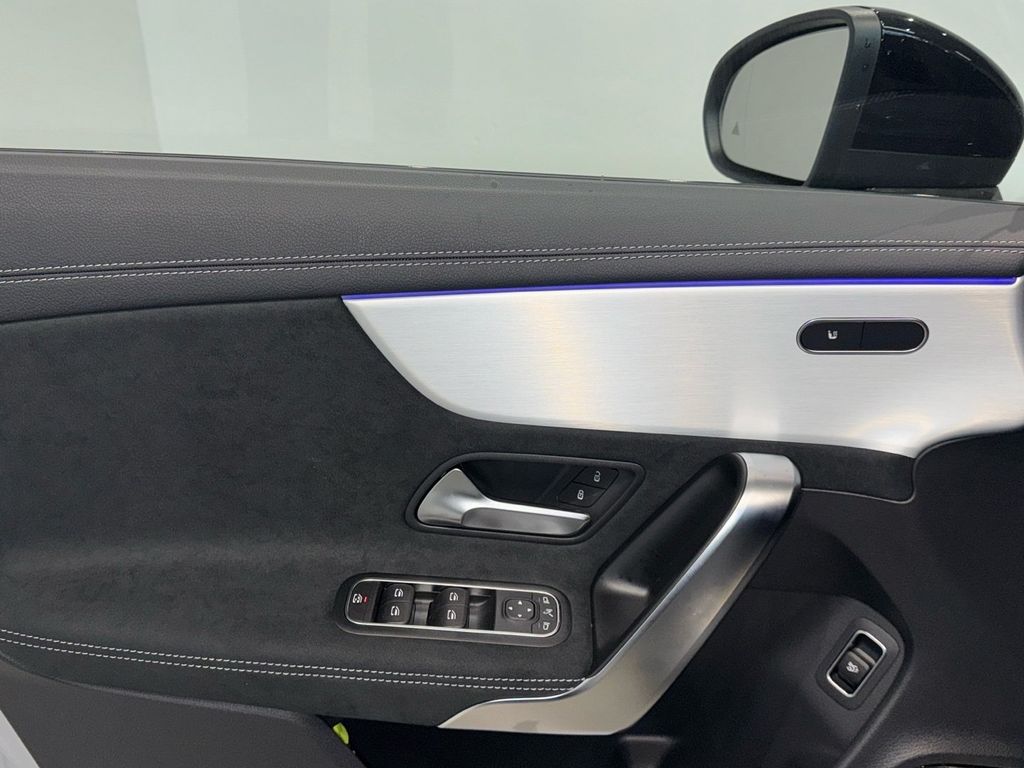 Mercedes-Benz CLA 220 2026