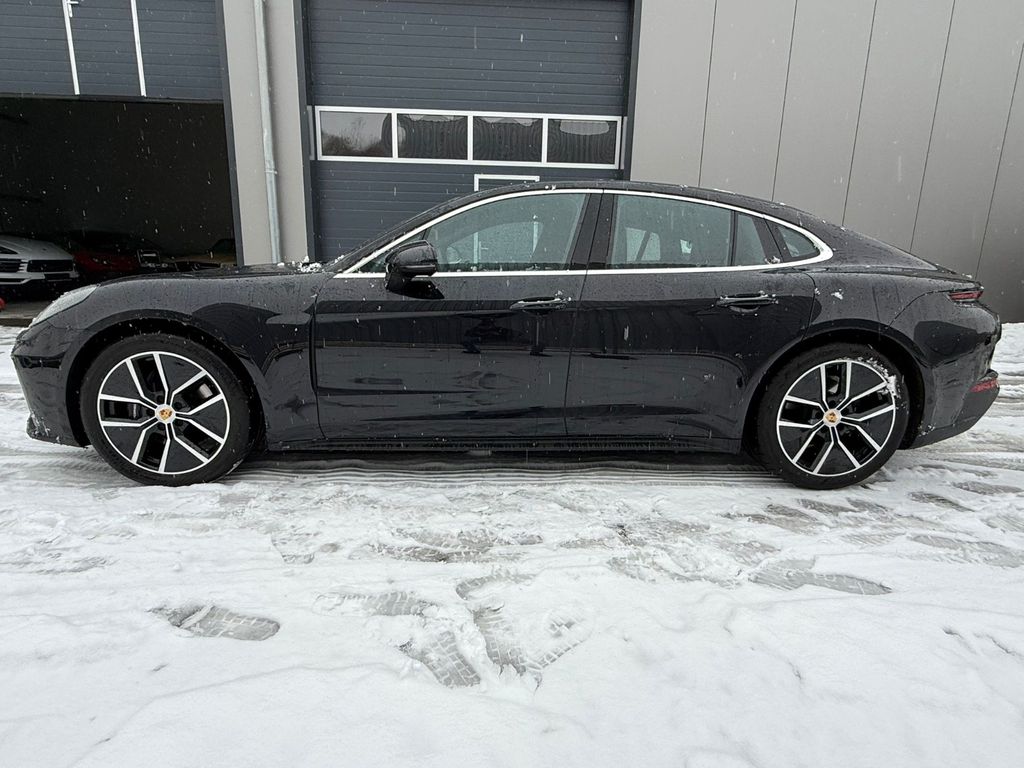 Porsche Panamera 2025