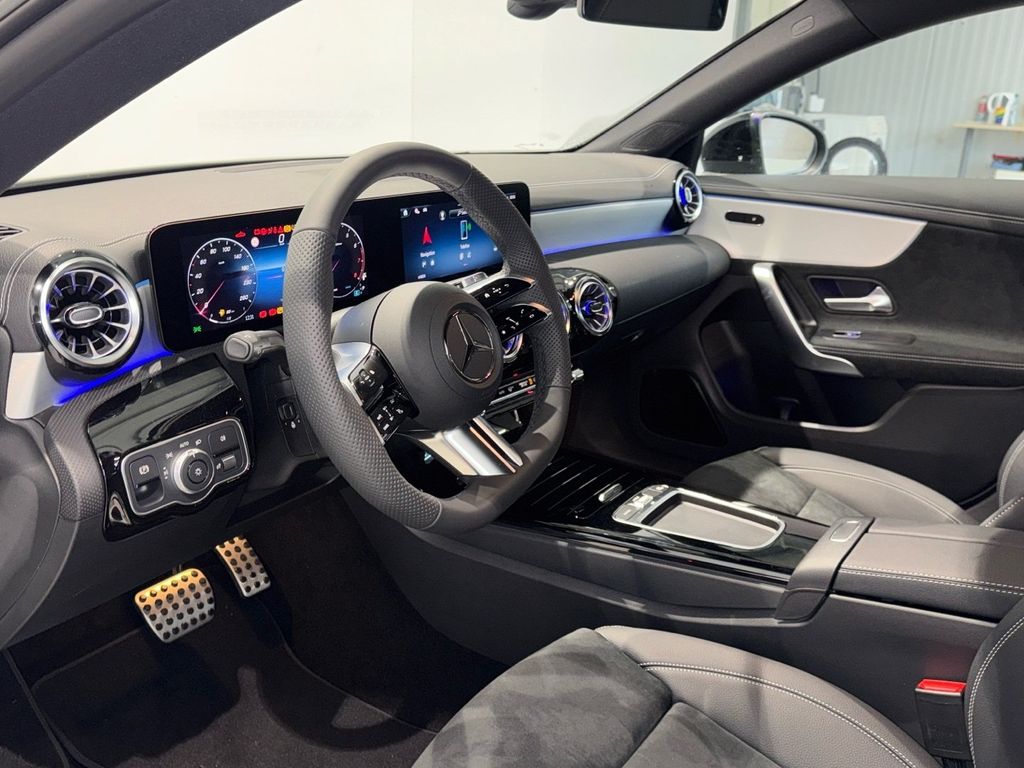 Mercedes-Benz CLA 200 2026