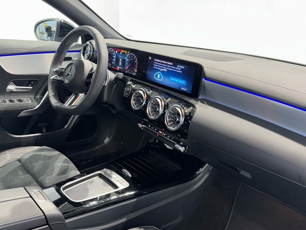 Mercedes-Benz CLA 200 2026