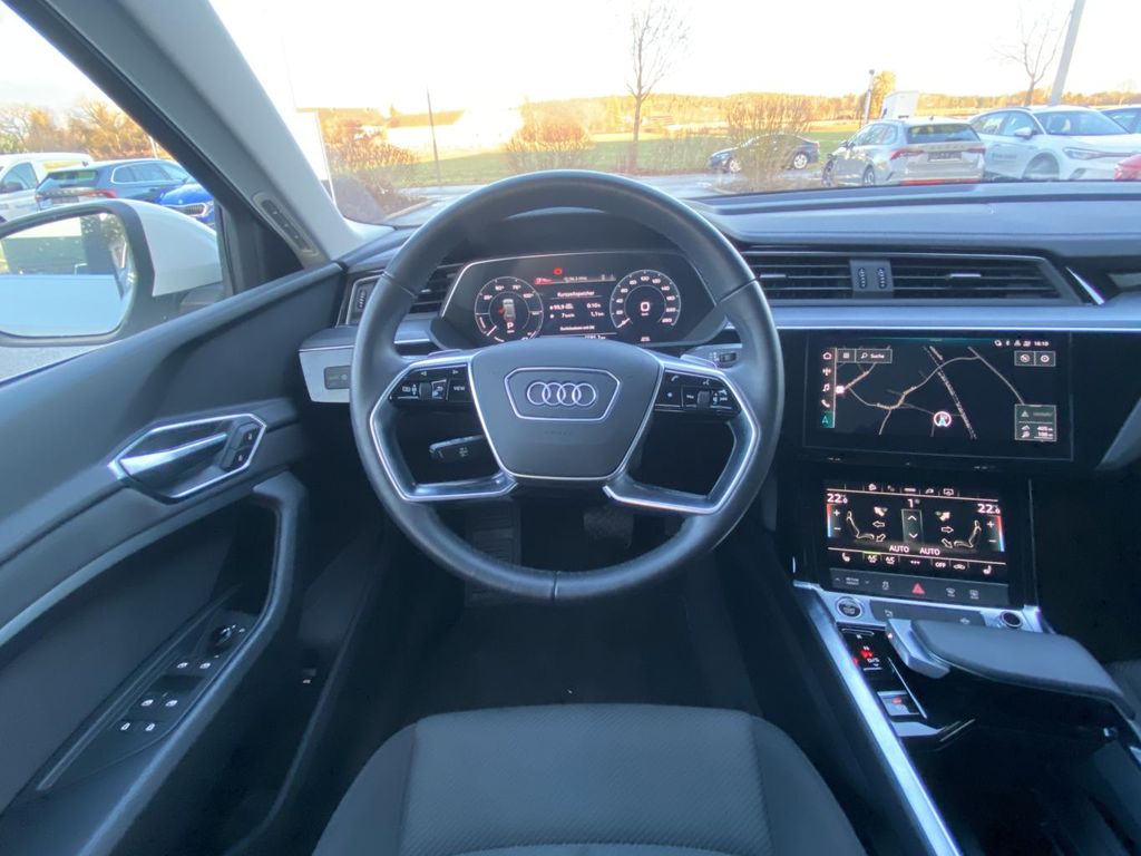 Audi e-tron 2022