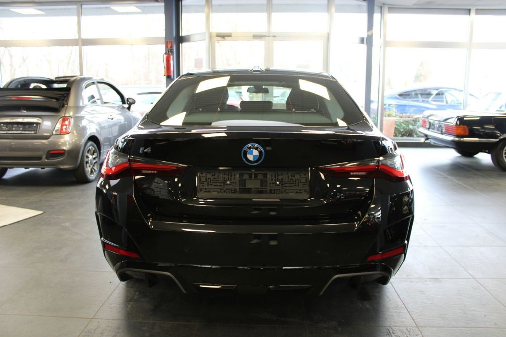 BMW i4 2025