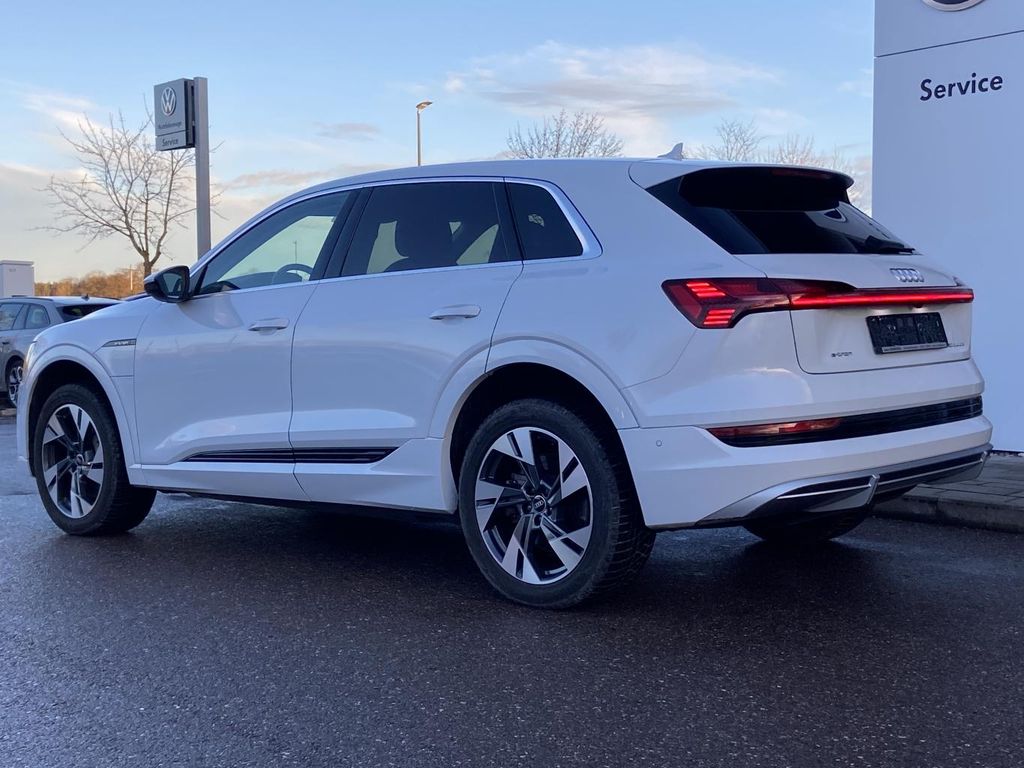 Audi e-tron 2022