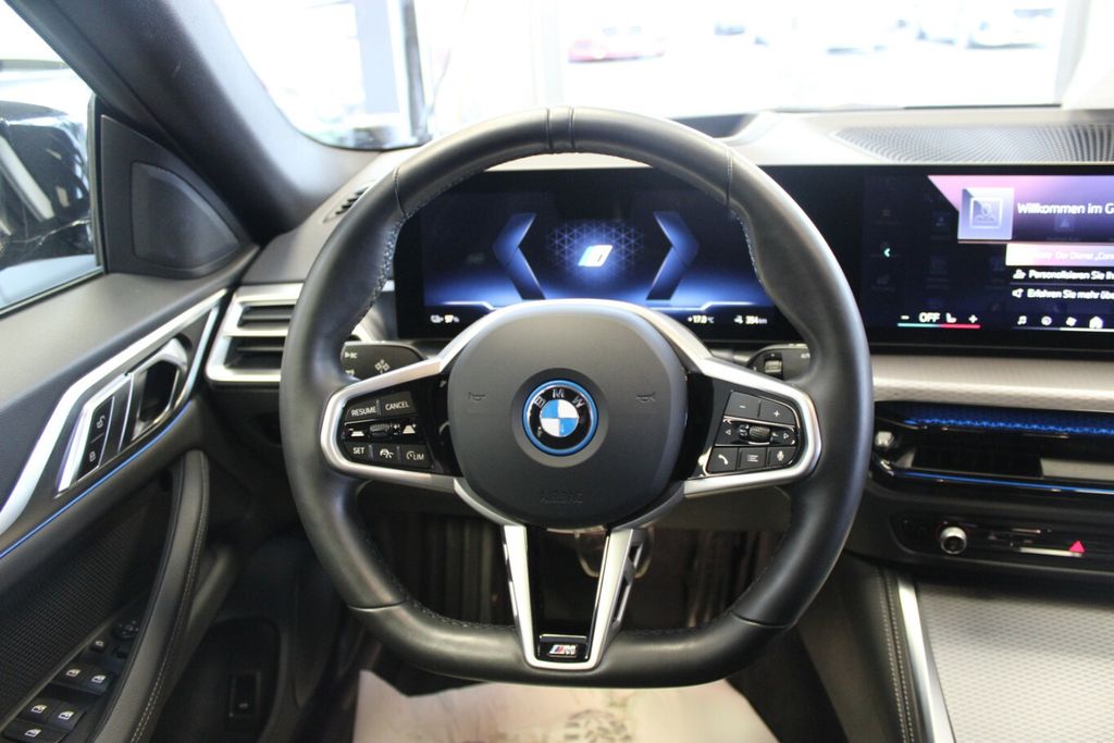 BMW i4 2025