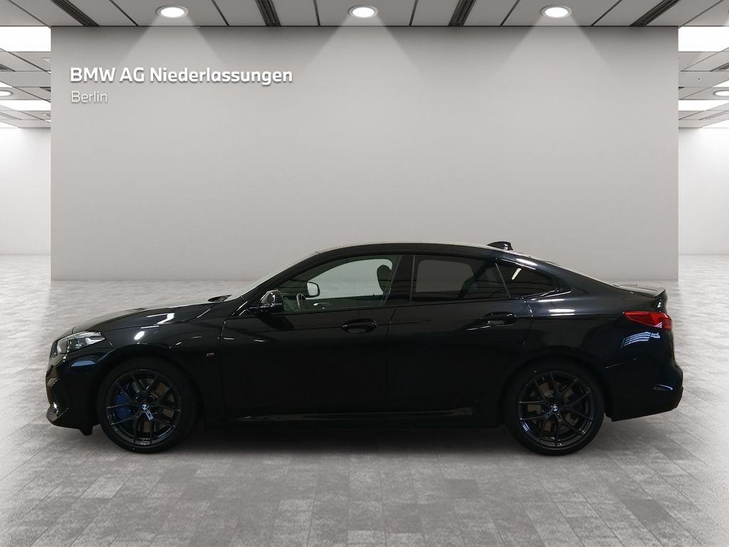BMW M235 2022