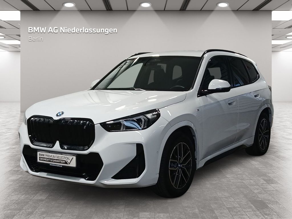 BMW iX1 2023