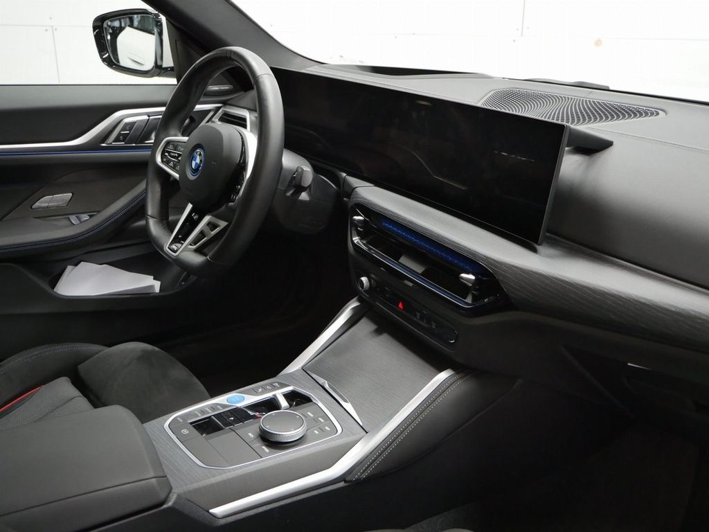 BMW i4 2025