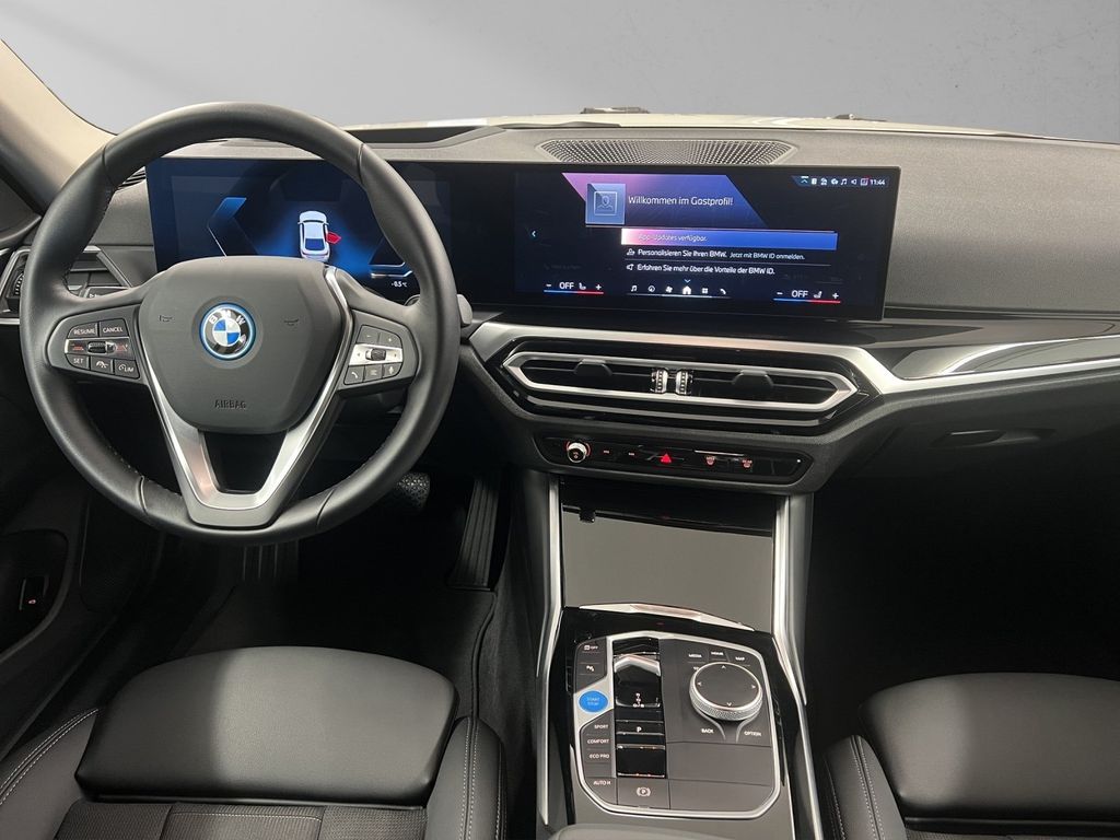 BMW i4 2023