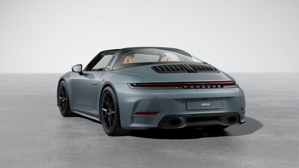 Porsche 992 2025