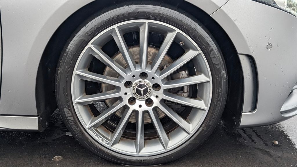 Mercedes-Benz A 220 2020