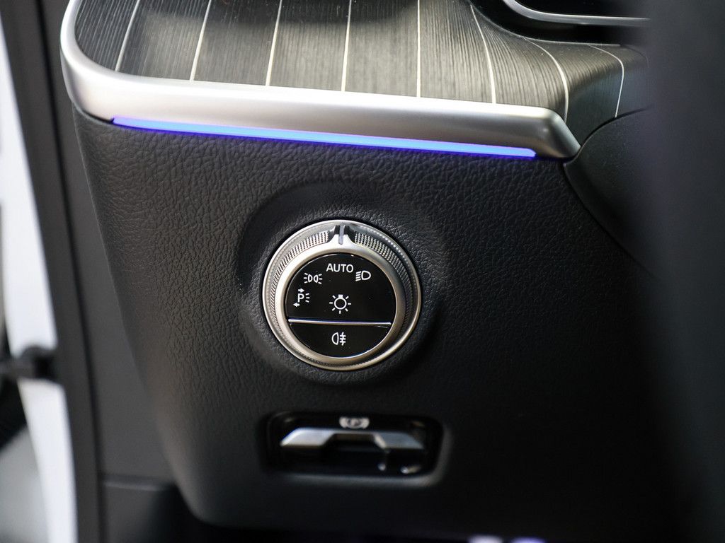 Mercedes-Benz CLE 220 2025