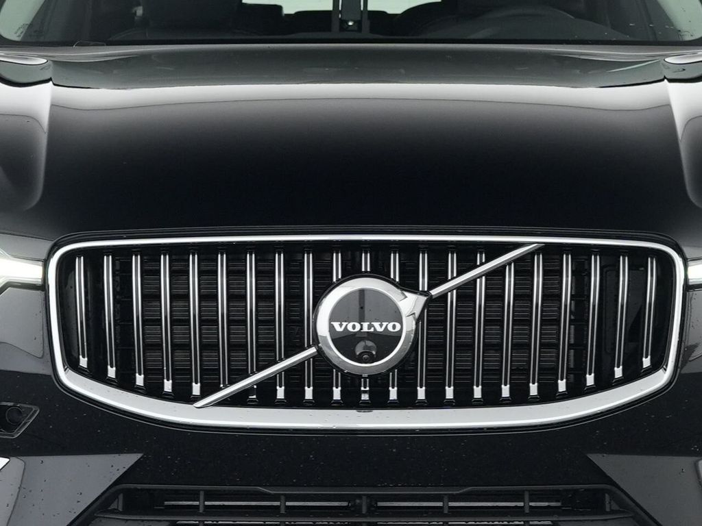 Volvo XC60 2025