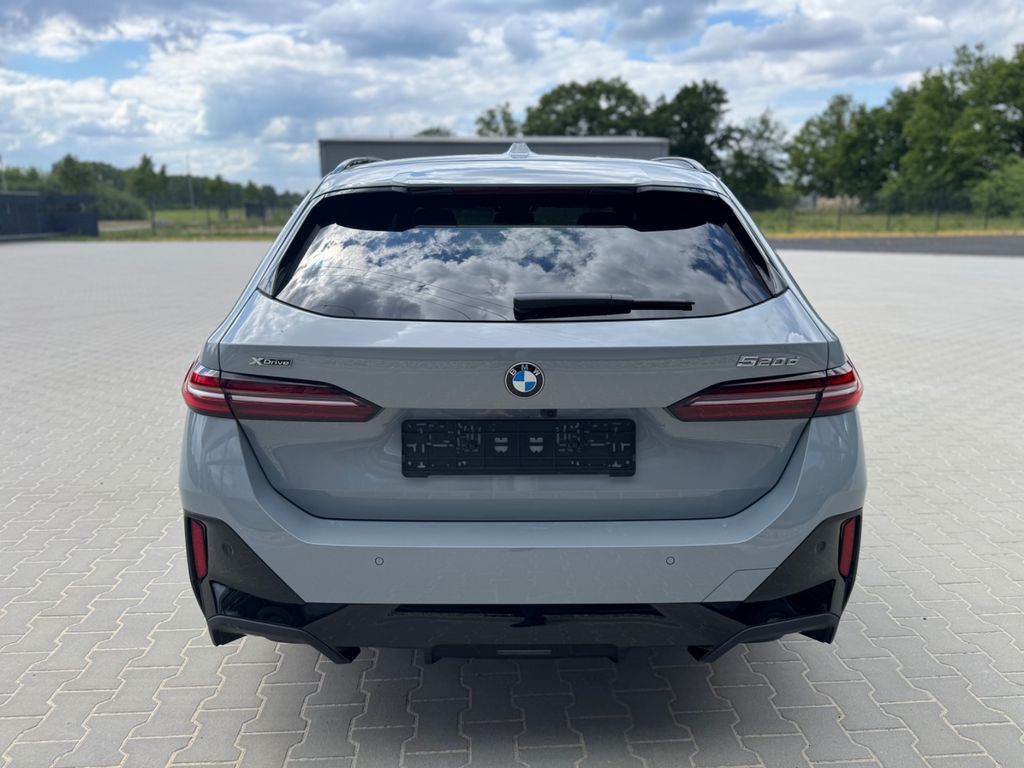 BMW 520 2024