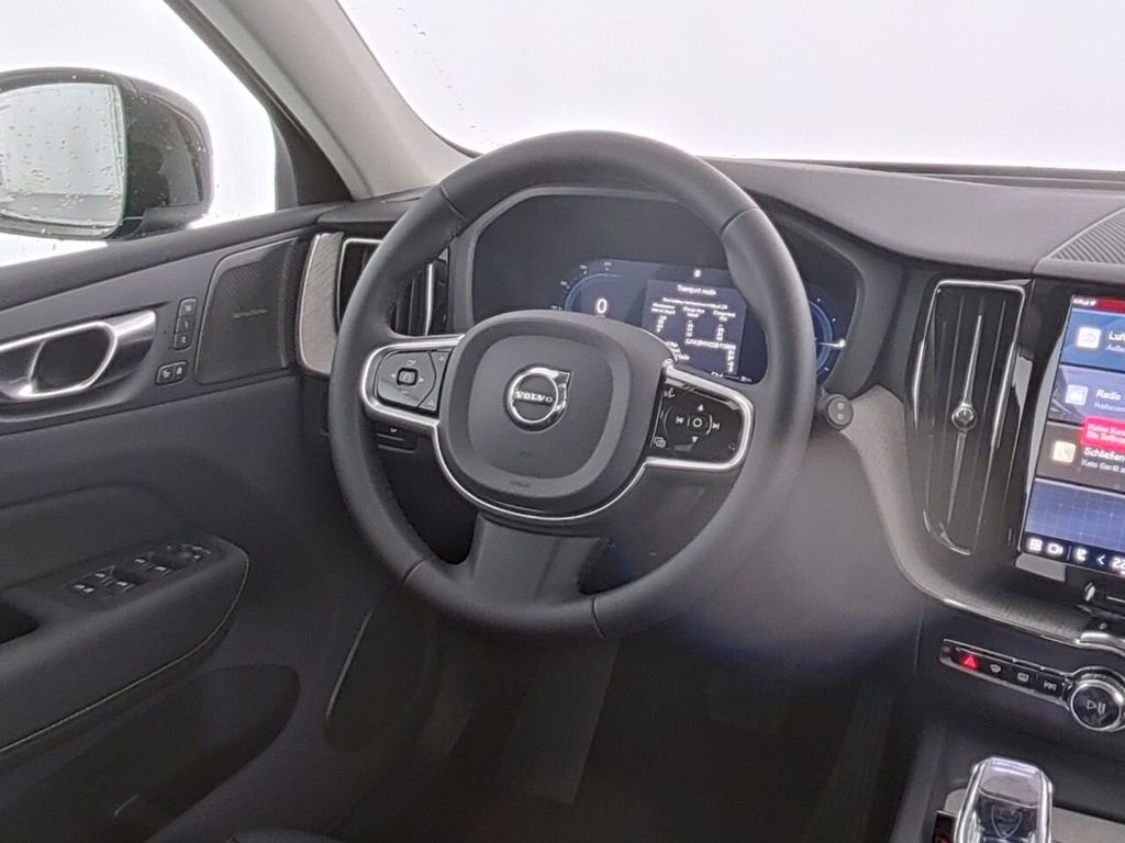 Volvo XC60 2025